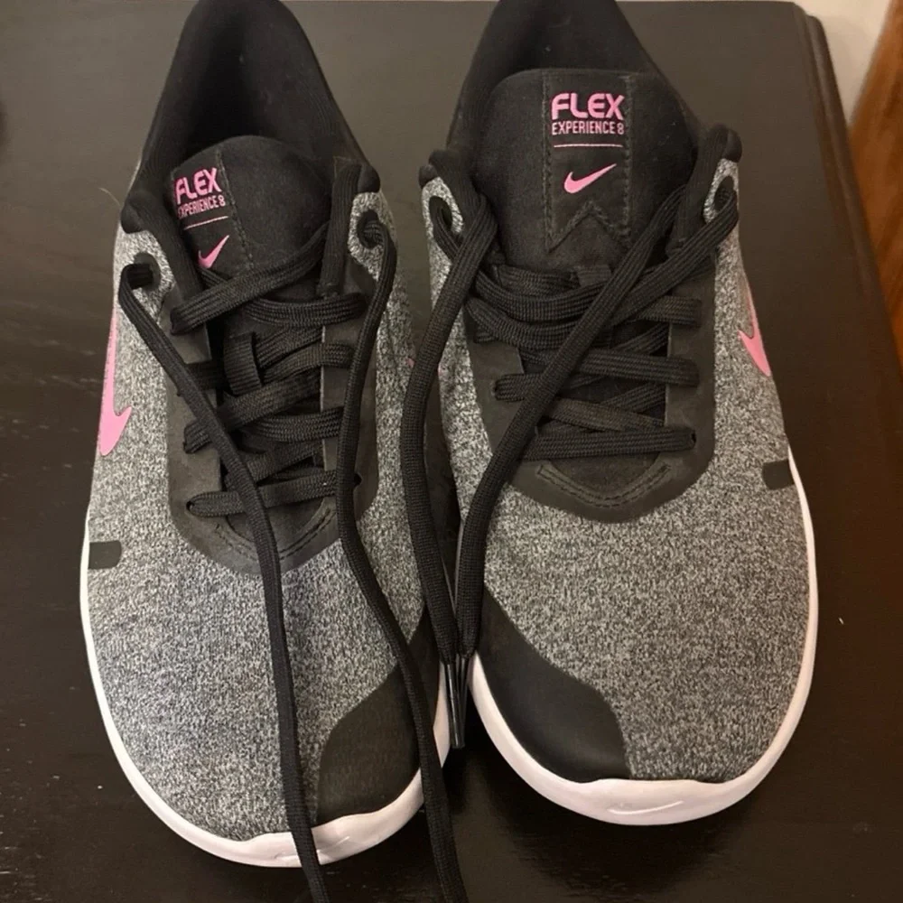 Nike Flex Experience Gray Lace Up Athletic Shoes Womens Size 7.5 - Picture 3 of 4